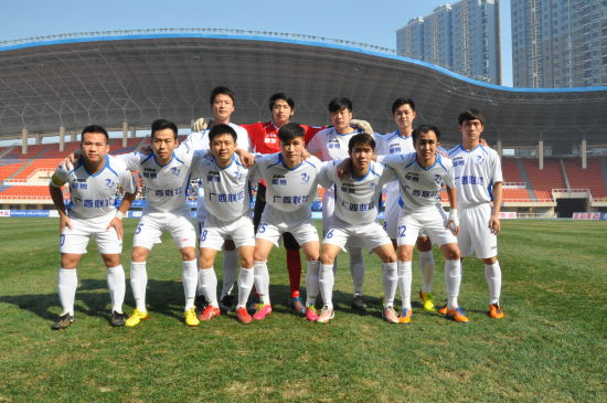 湖人惨遭3连败，东契奇空砍42分，詹姆斯22分4篮板！国王迎2连胜