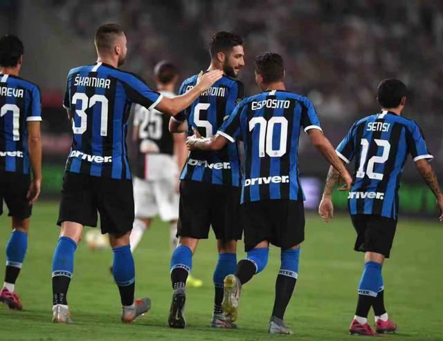 猛龙险胜！巴恩斯31+7罚球绝杀，马克西35+5勇士旧将真尽力，裁判抢戏