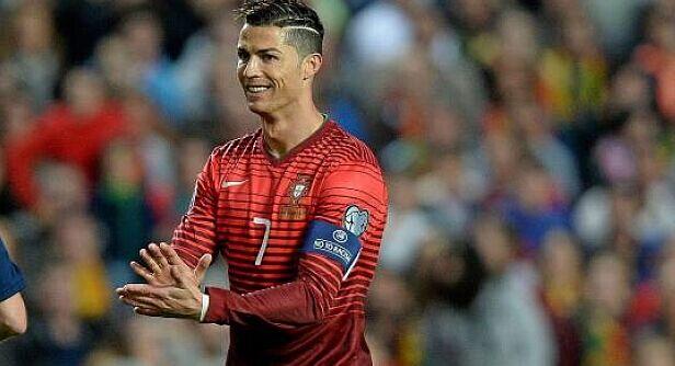 2025和平精英香港邀请赛热血开战，动态赛点制首次亮相国际赛场 ｜ 和平精英赛事