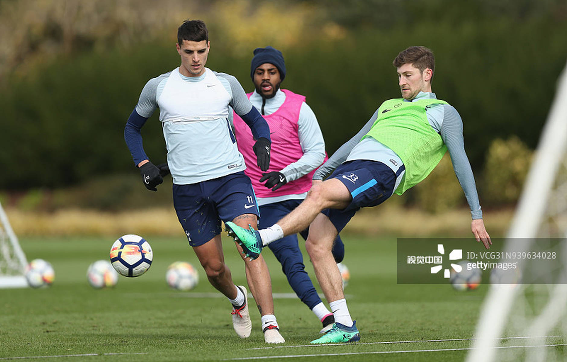 羽毛球国羽全队备战全英赛