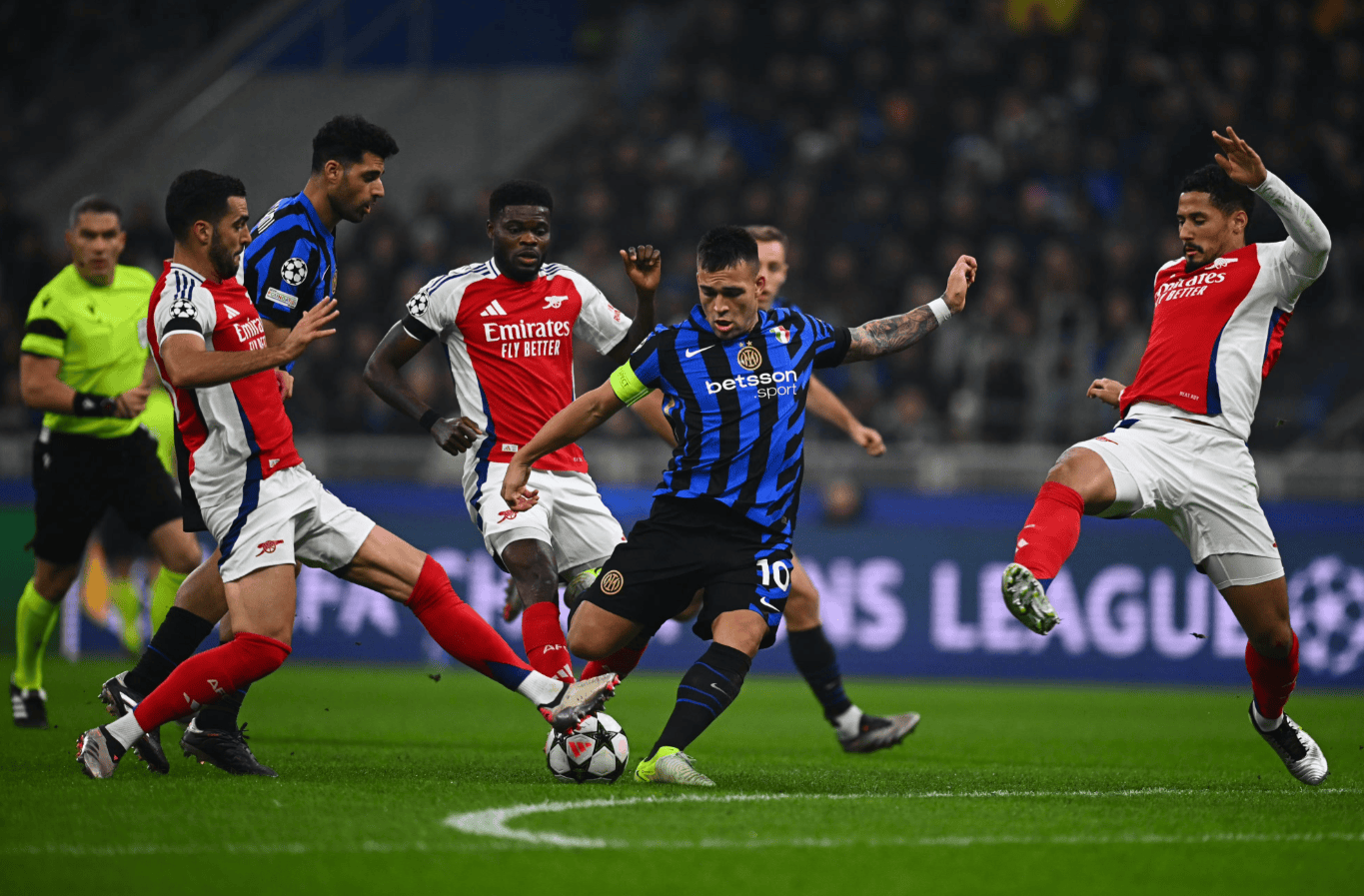 辽宁队内线占优 延续连胜势头